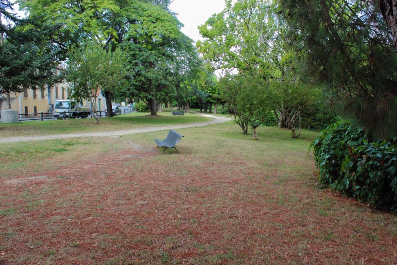 T2 Grand Espace Calme Et Confort Bergerac Dış mekan fotoğraf